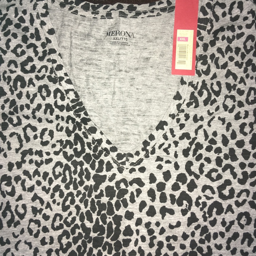 🤩buy1get1🤩less than $10 Casual vneck T-shirt